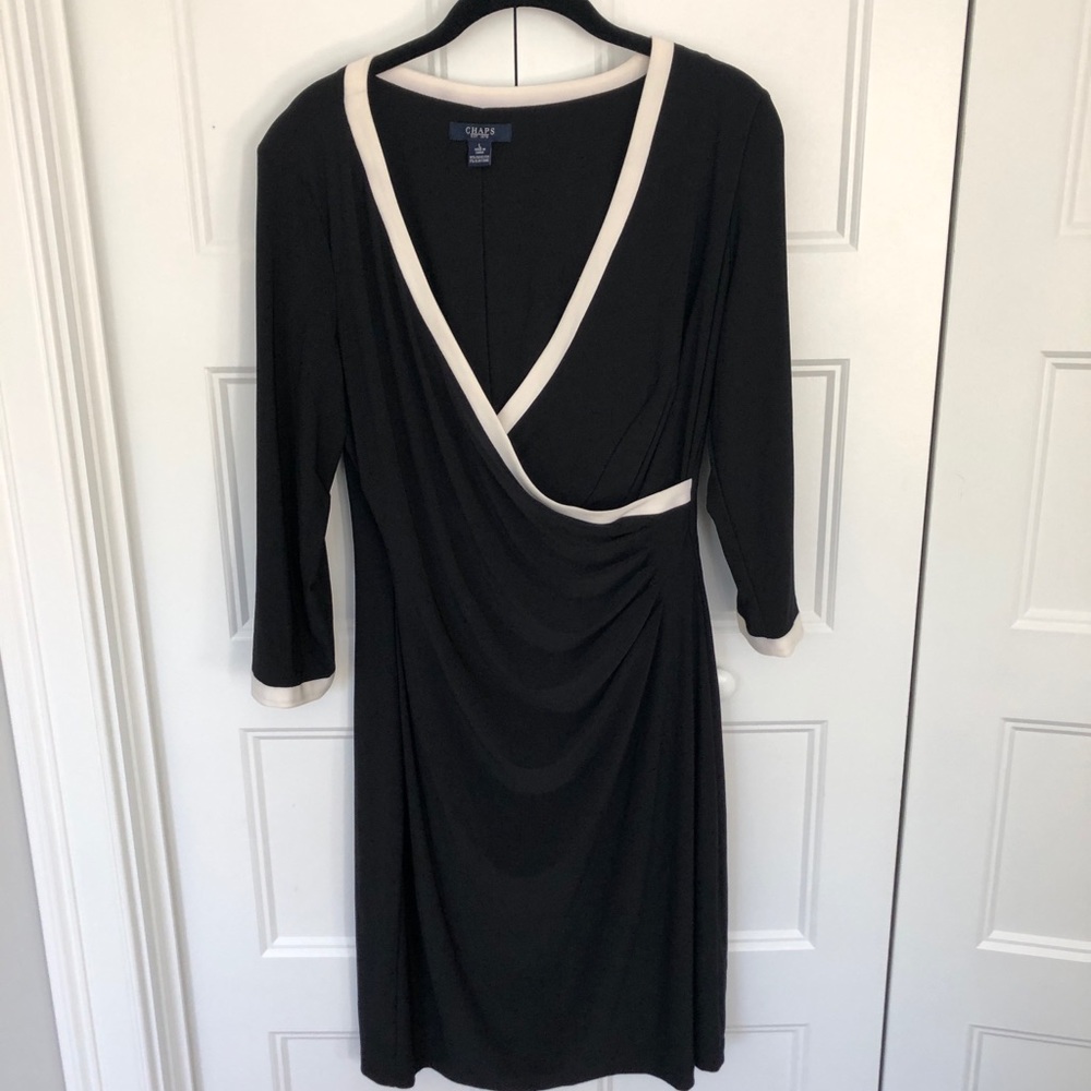 Chaps deep v-neck black & cream dress - large